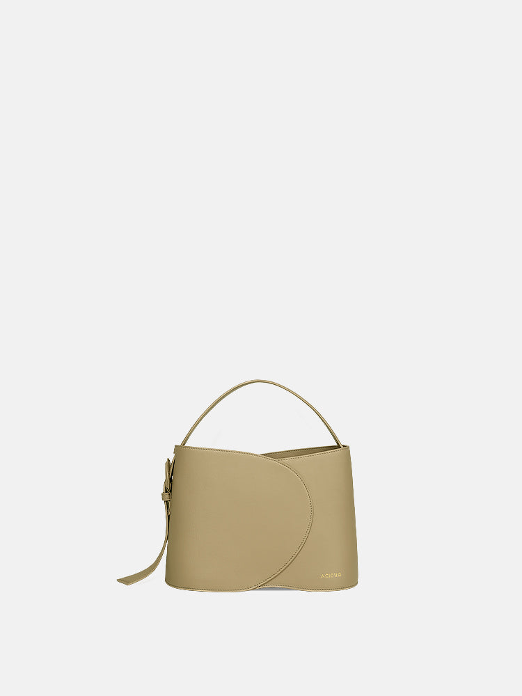 Cloud Curve bucket bag-Medium