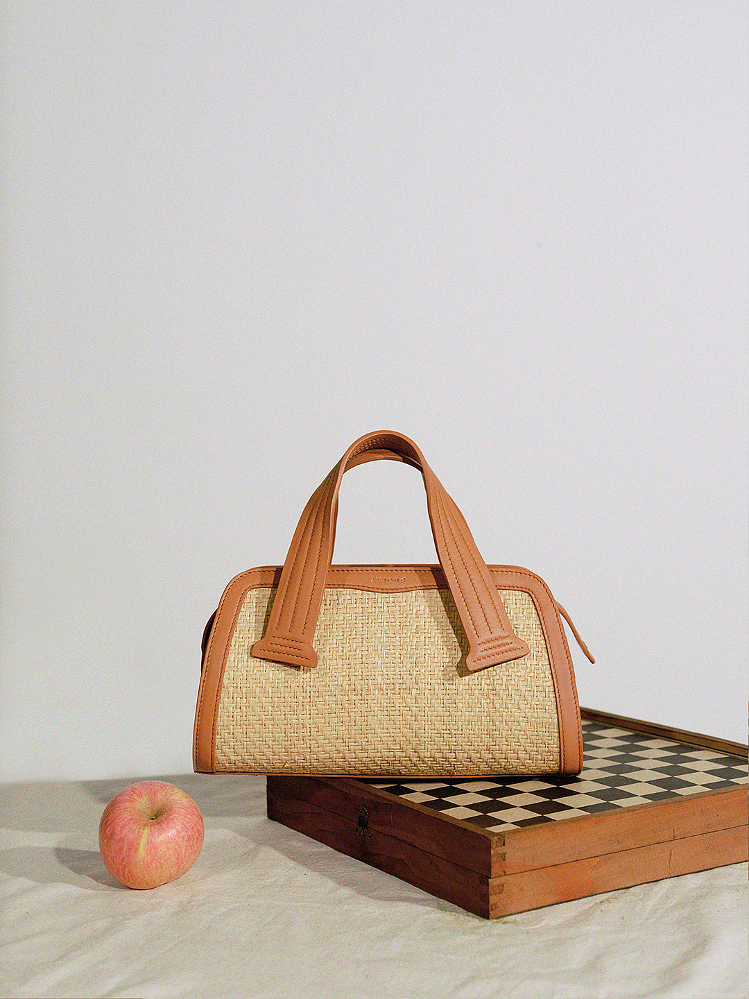 UNBOUNDED·SYMBIOSIS - Grass woven bags Boston