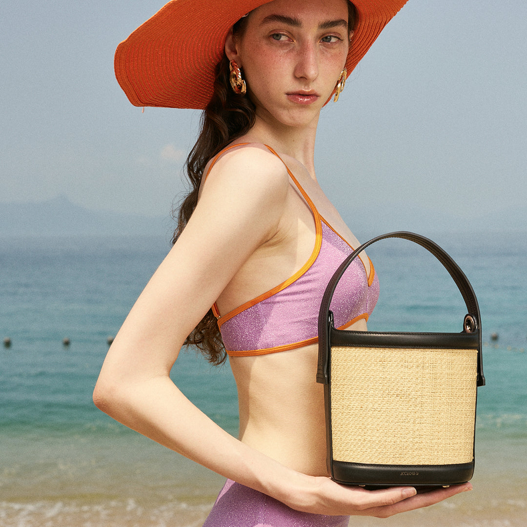 BON VOYAGE Collection